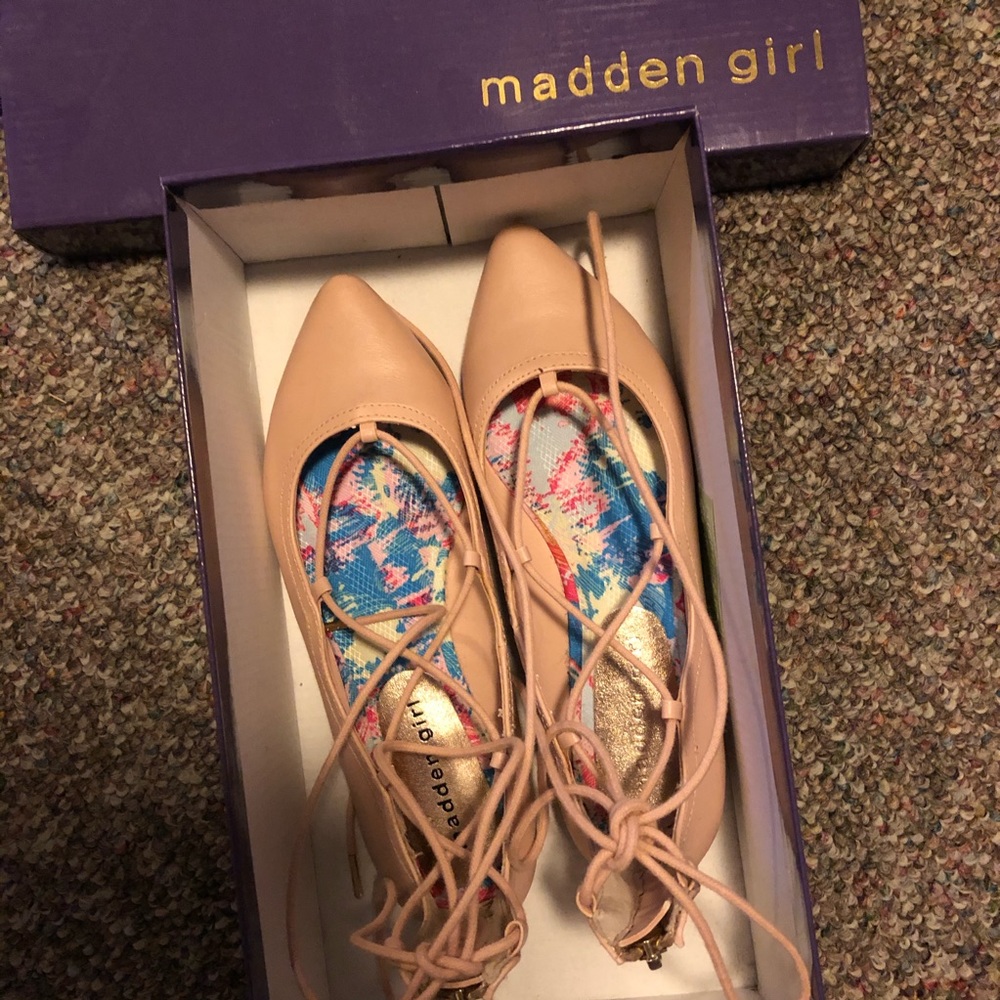 NIB Madden Girl Pink Lace Up Pointed Toe Flats